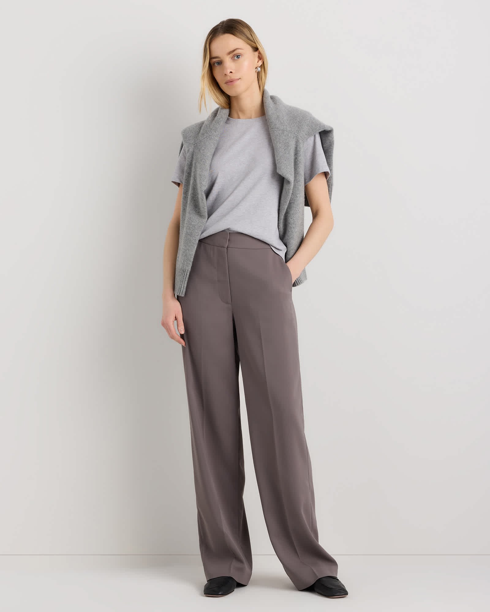 100% Cotton Boxy Crewneck Tee — Gallery image 100% Cotton Boxy Crewneck Tee