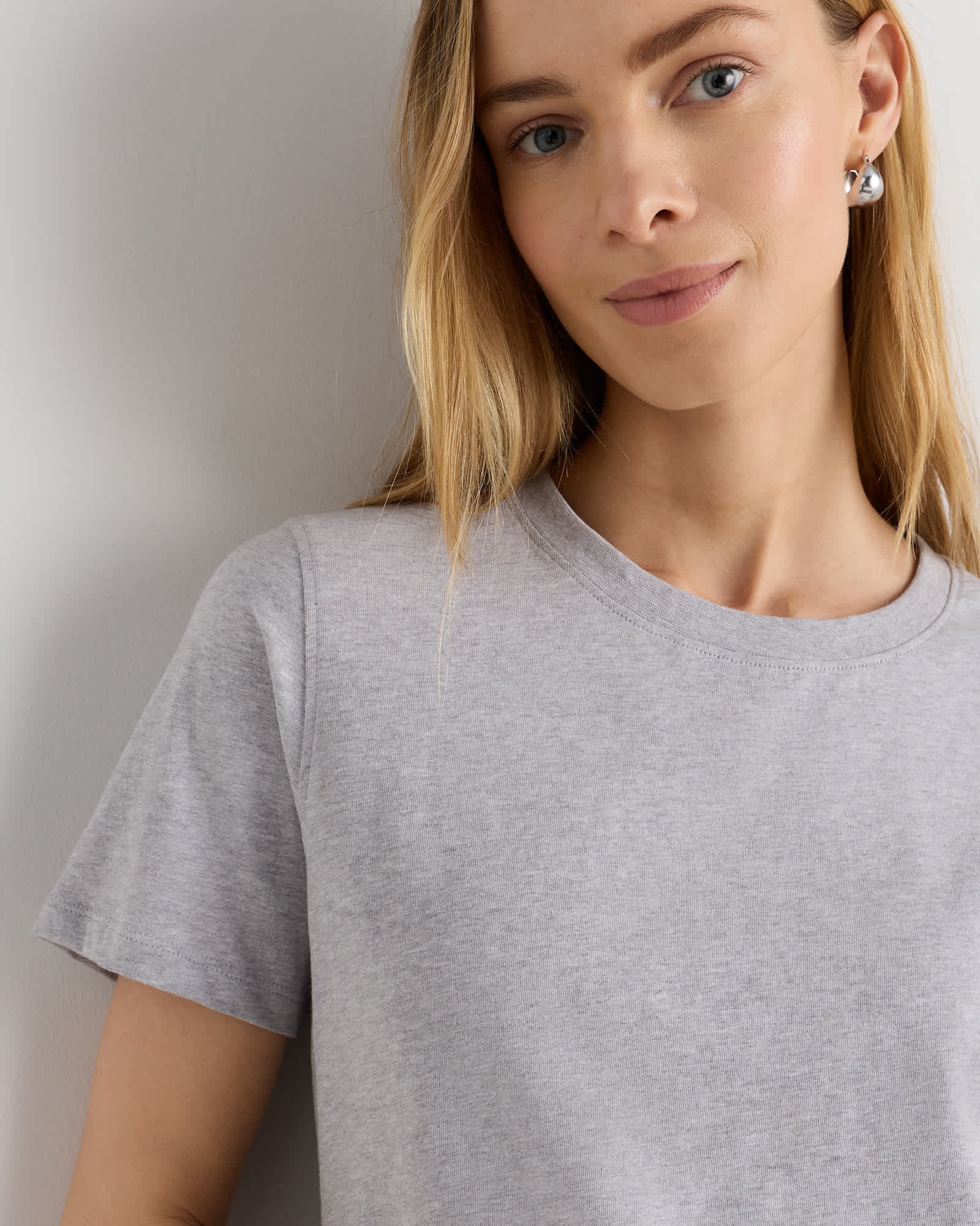 100% Cotton Boxy Crewneck Tee — Gallery image 100% Cotton Boxy Crewneck Tee