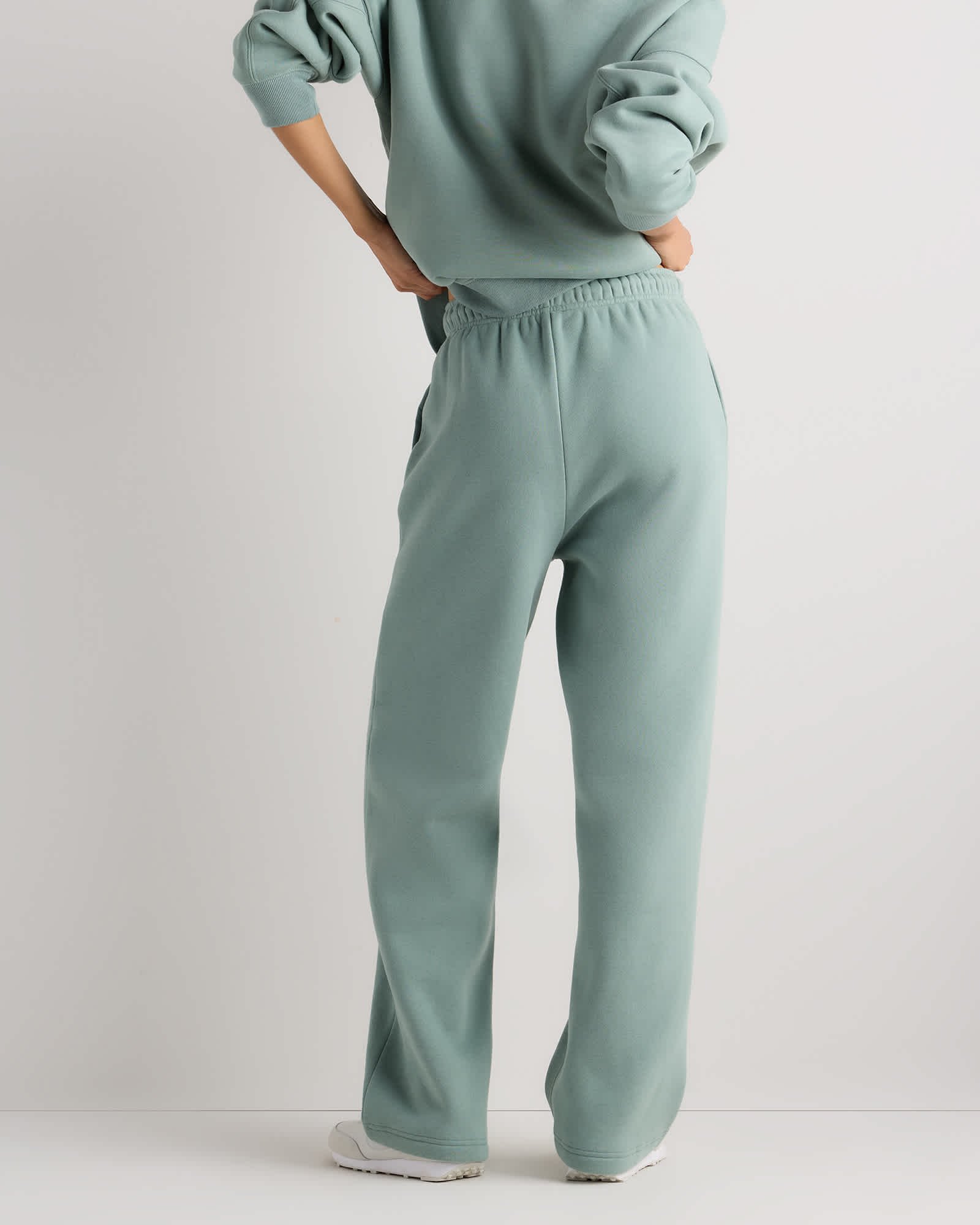 Brushed Fleece Straight Leg Sweatpants — Gallery image Brushed Fleece Straight Leg Sweatpants