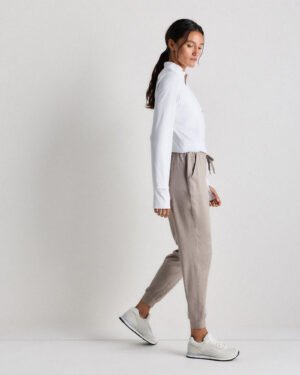 Performance Knit Mid-Rise Joggers