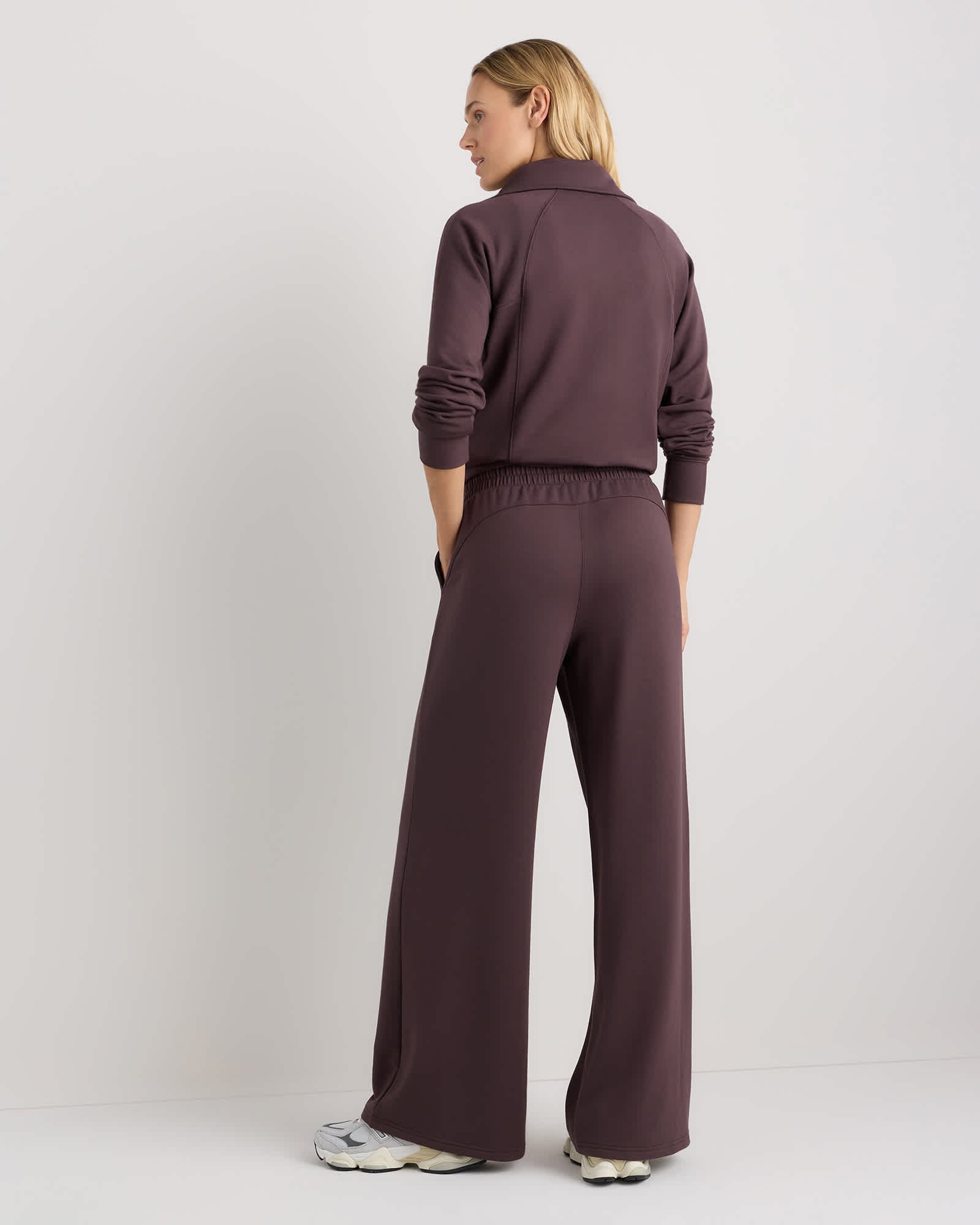 Soft Fleece Wide Leg Pants — Gallery image Soft Fleece Wide Leg Pants